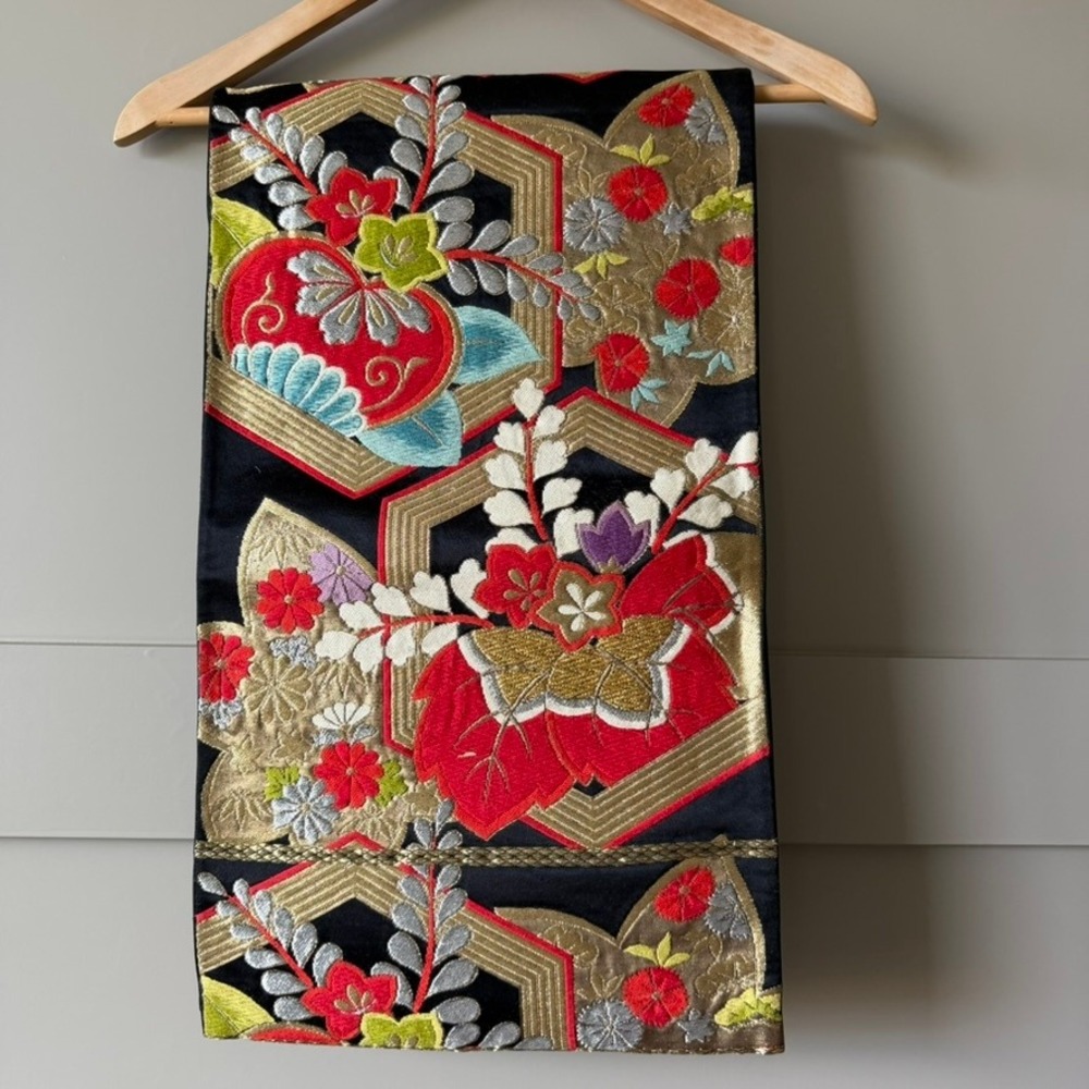 Vintage‎ Japanese Fukuro Obi Black Gold Silk Brocade Floral Hexagon Sash 162x12